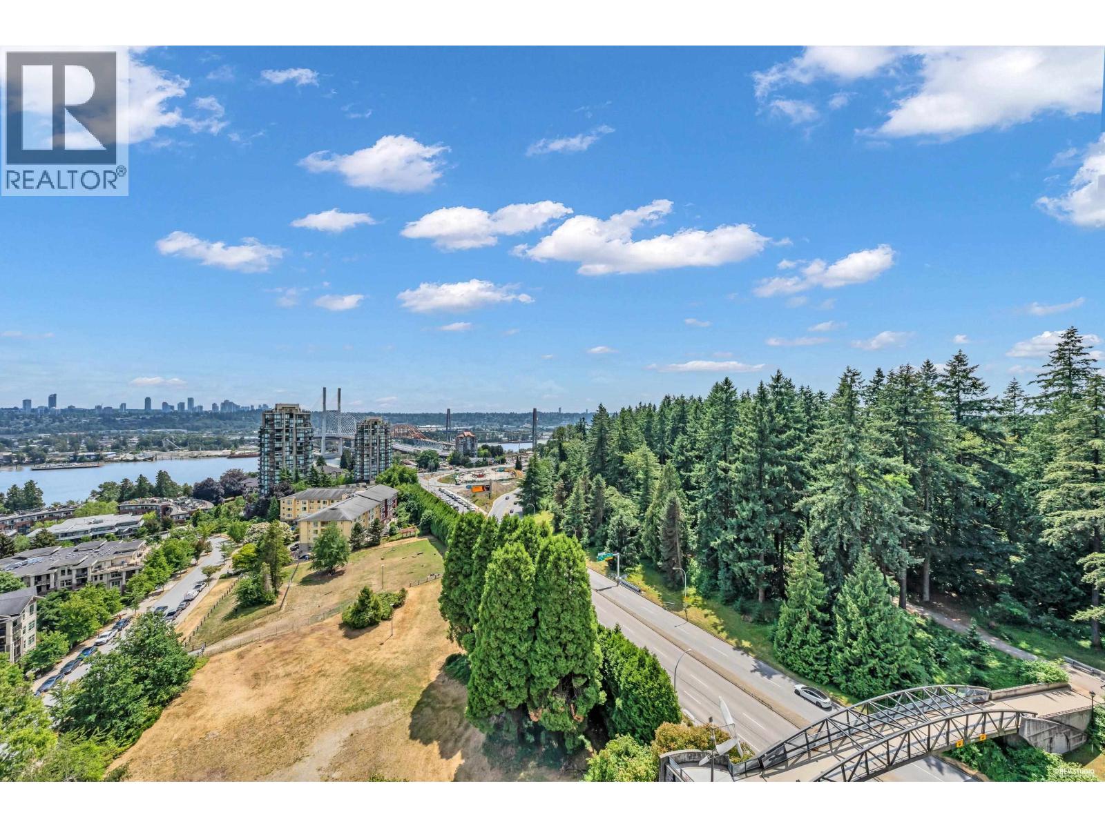 1805 280 ROSS DRIVE, New Westminster