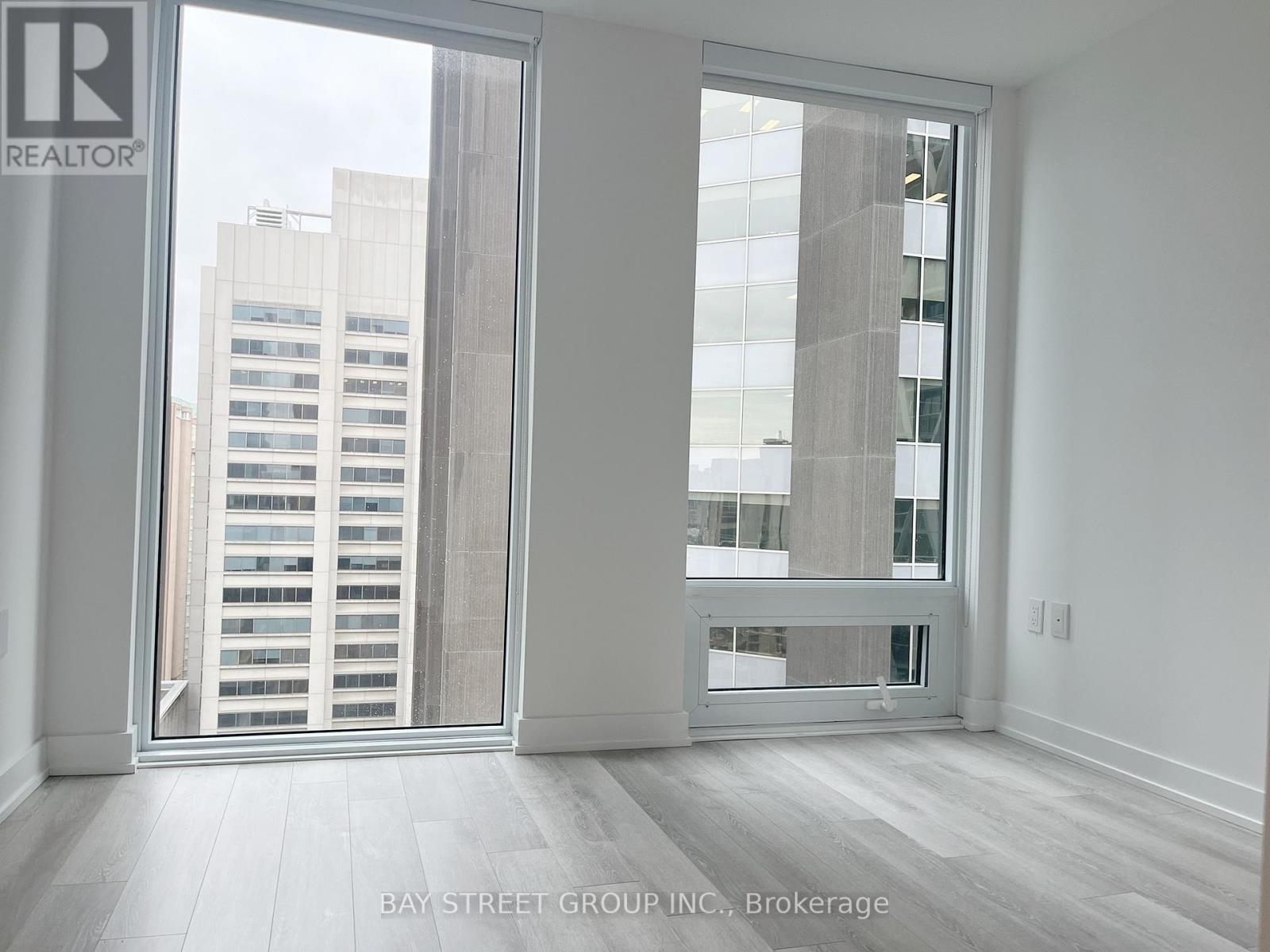#1904 238 SIMCOE STREET - 11