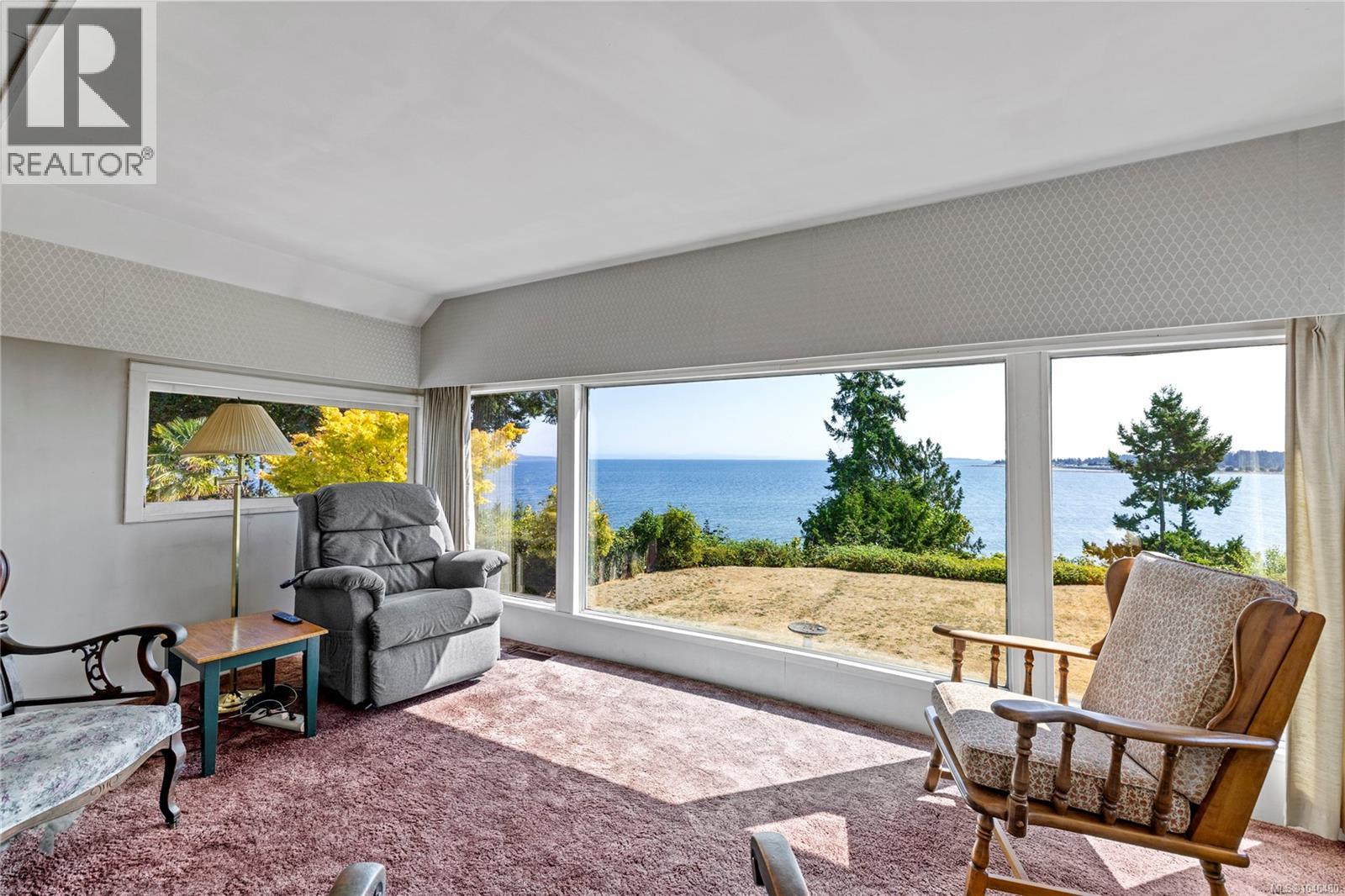 422 Dogwood St, Parksville