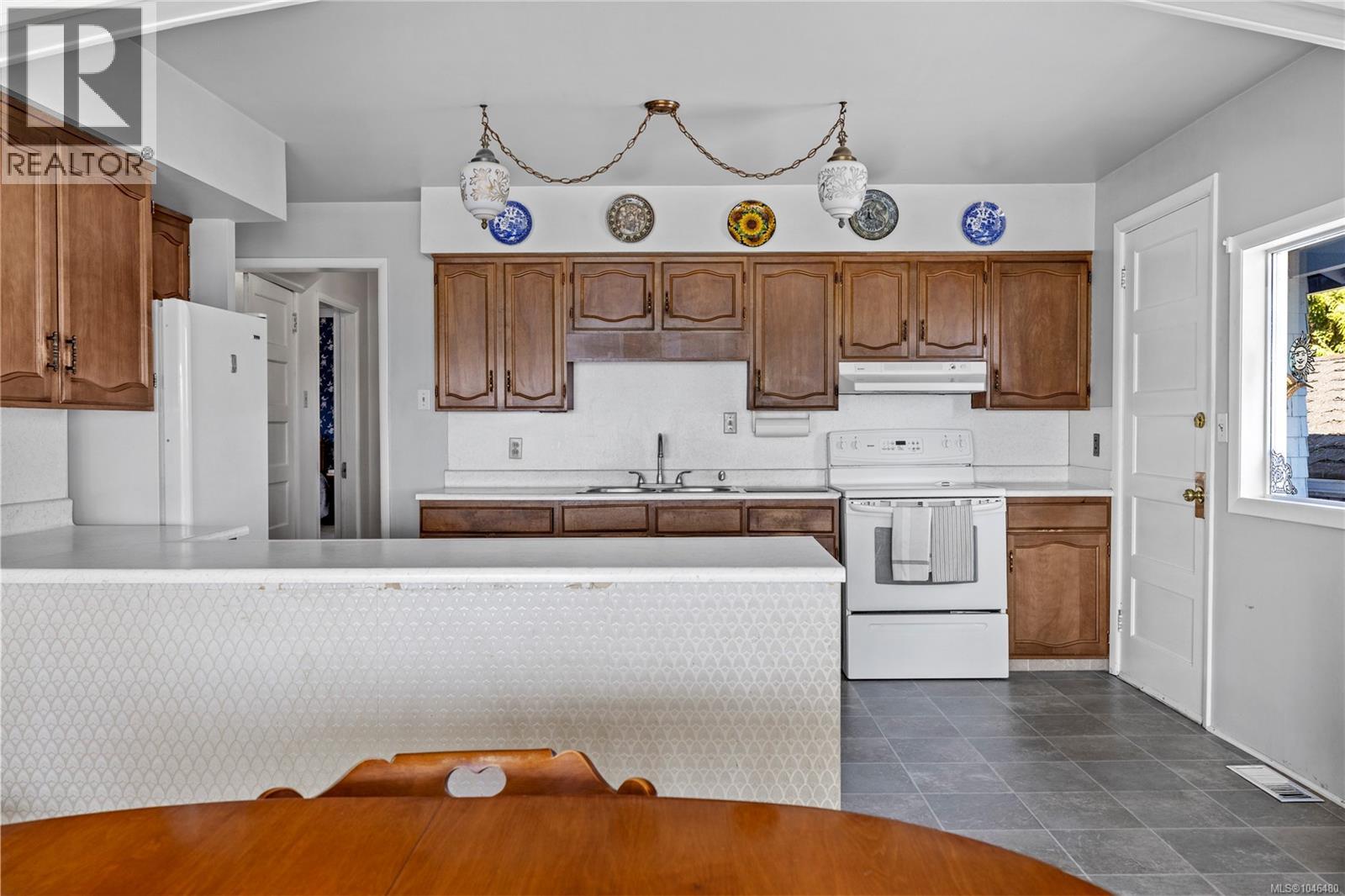 422 Dogwood St, Parksville