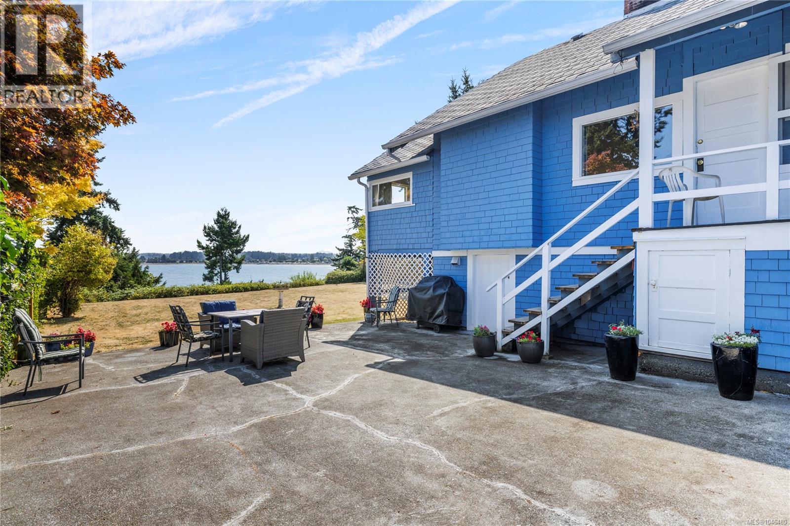 422 Dogwood St - 57