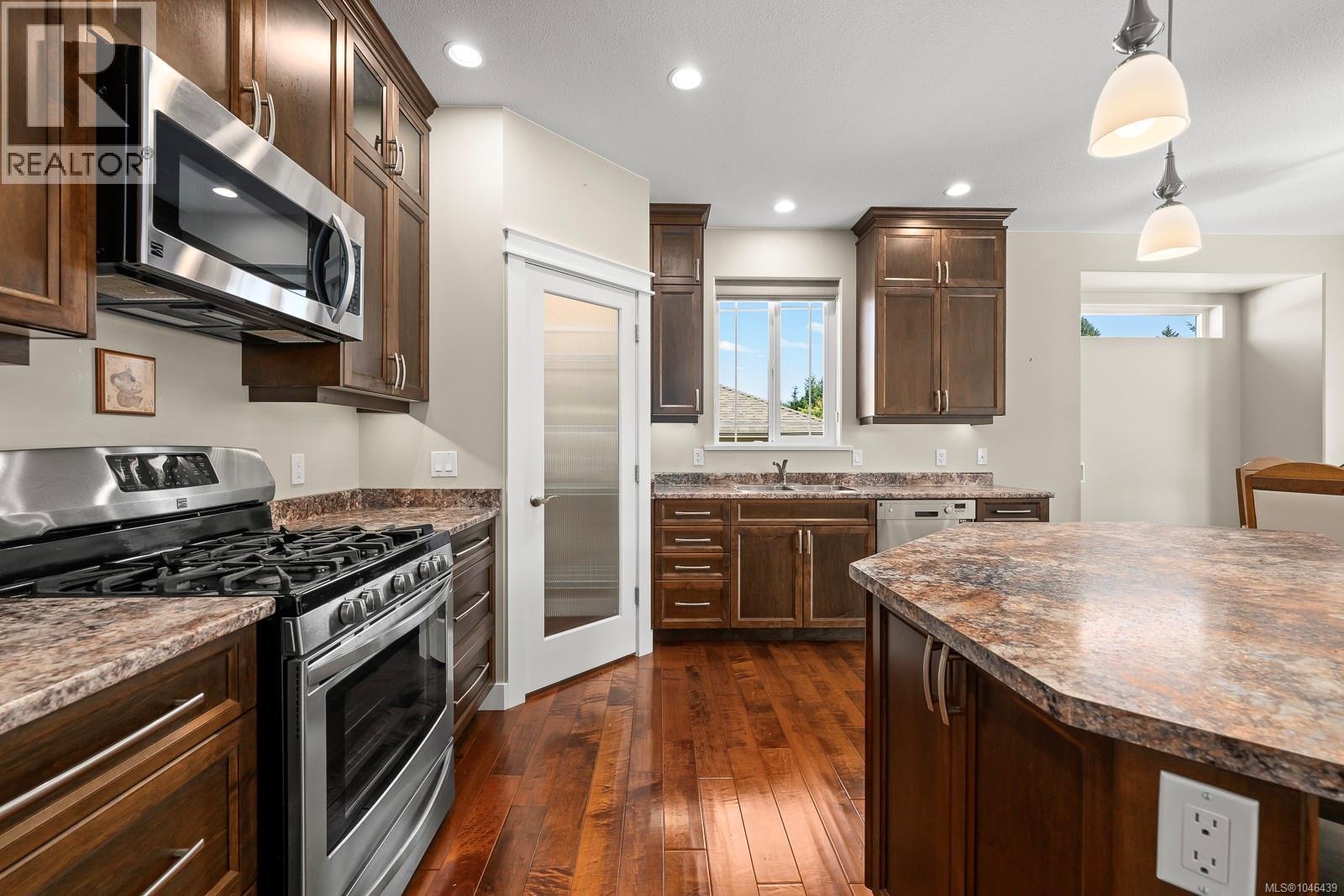 165 Strathcona Way, Campbell River