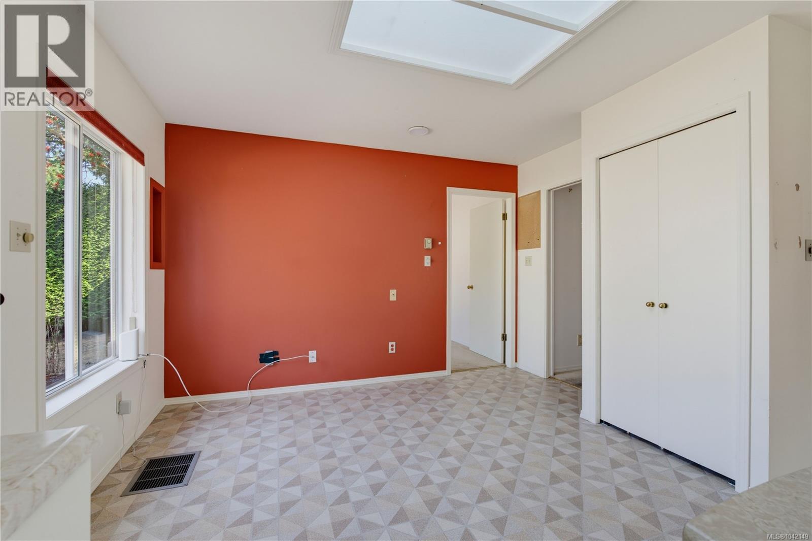 1376 Oliver St, Oak Bay