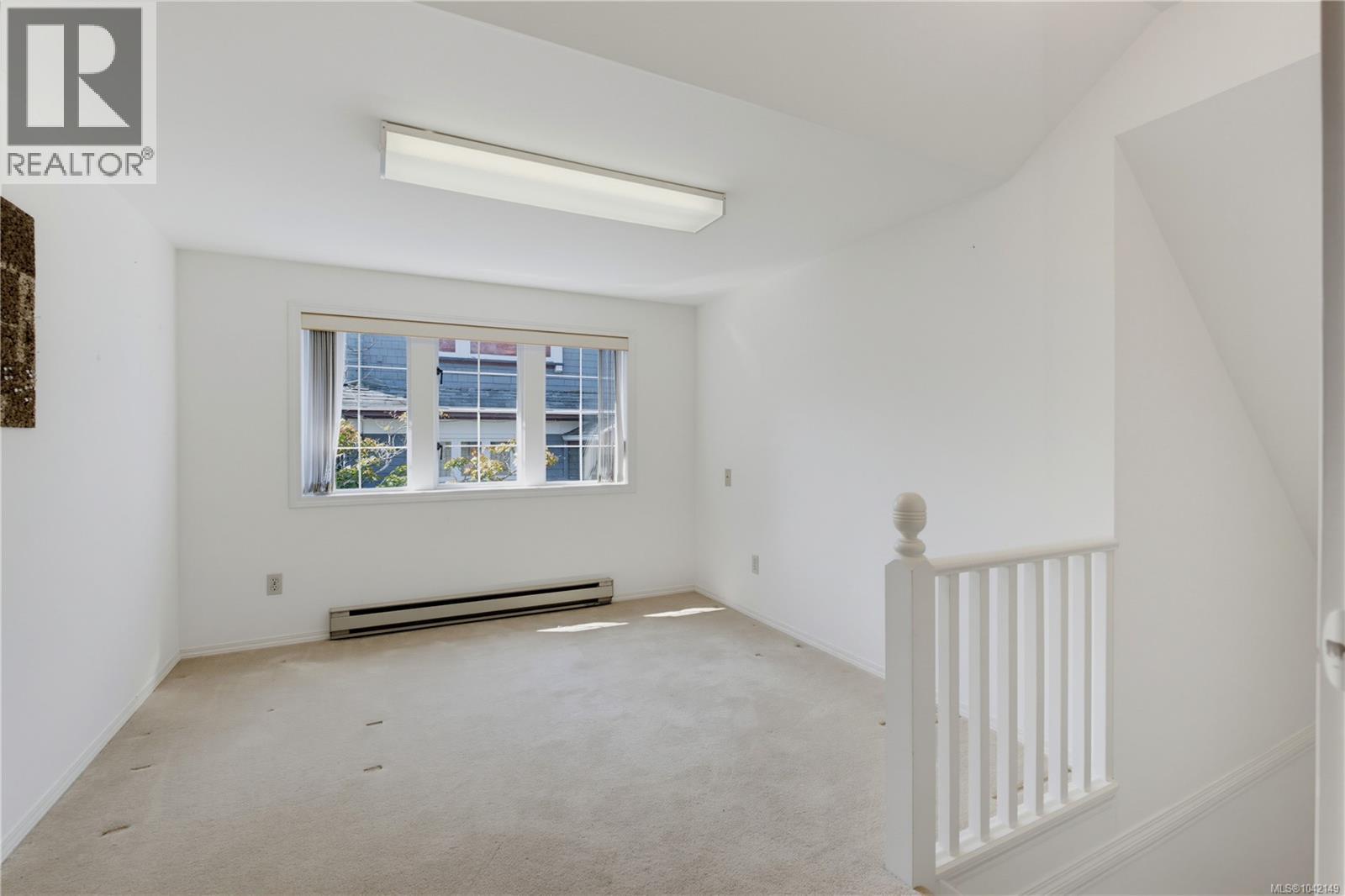 1376 Oliver St - 23