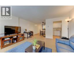 Kitchen - 65 Highland Crescent Unit# 204, Kitchener, ON N2M5M8 Photo 6