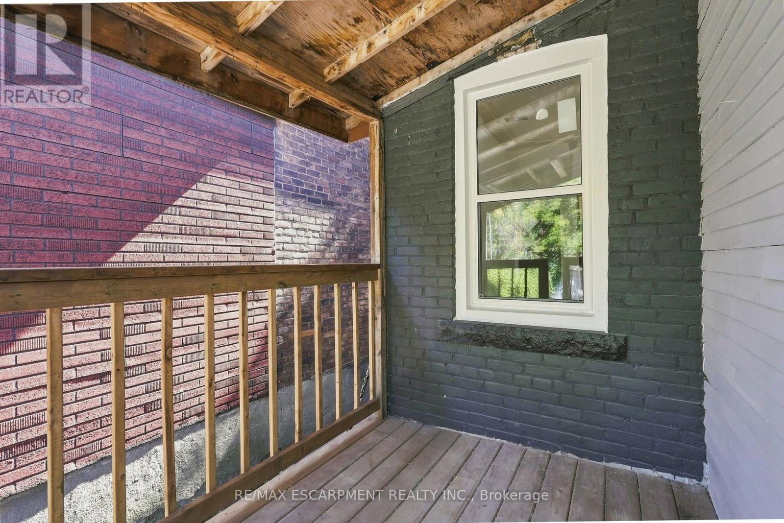 41 BARNESDALE AVENUE N - 22