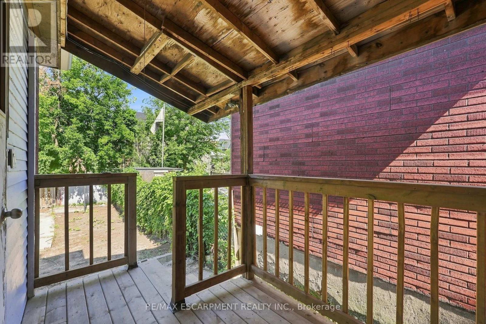 41 BARNESDALE AVENUE N - 23