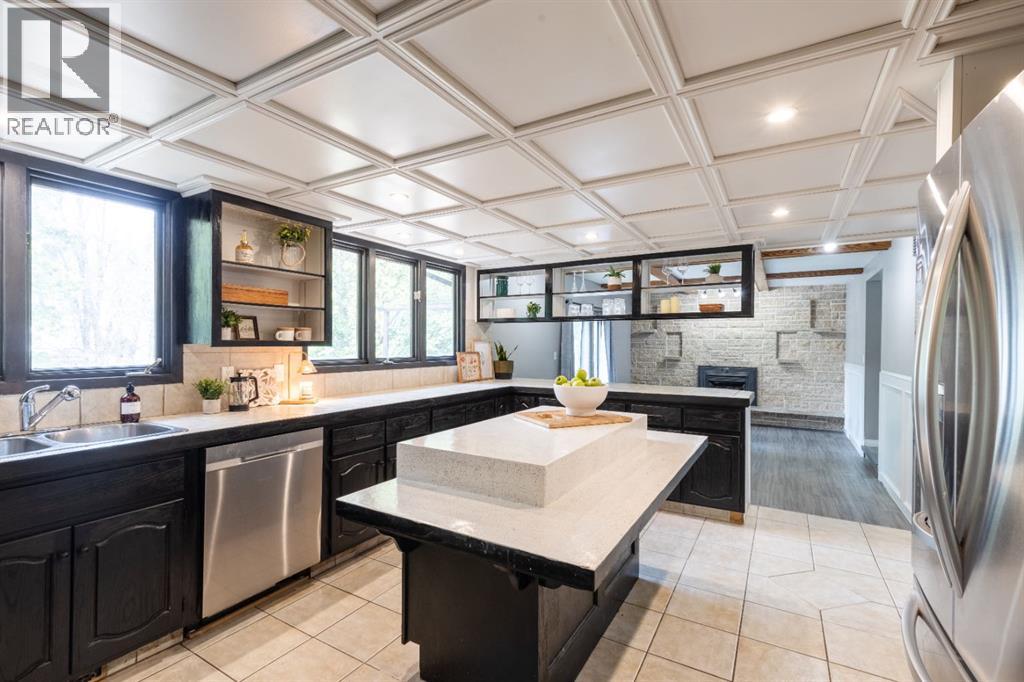 4 Greenwood Court SW - 12