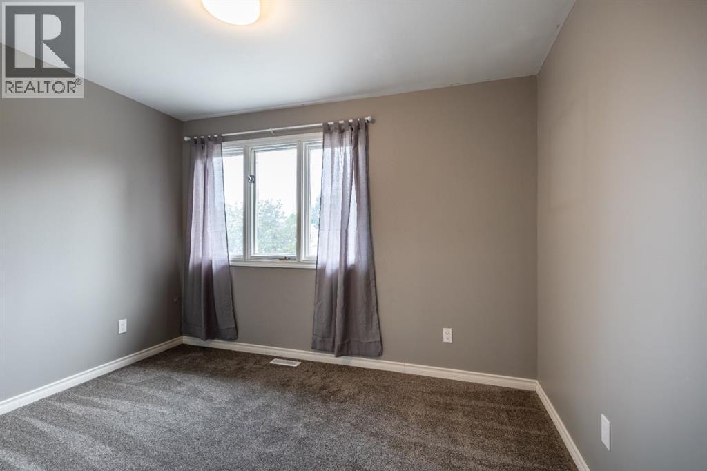 4 Greenwood Court SW - 31