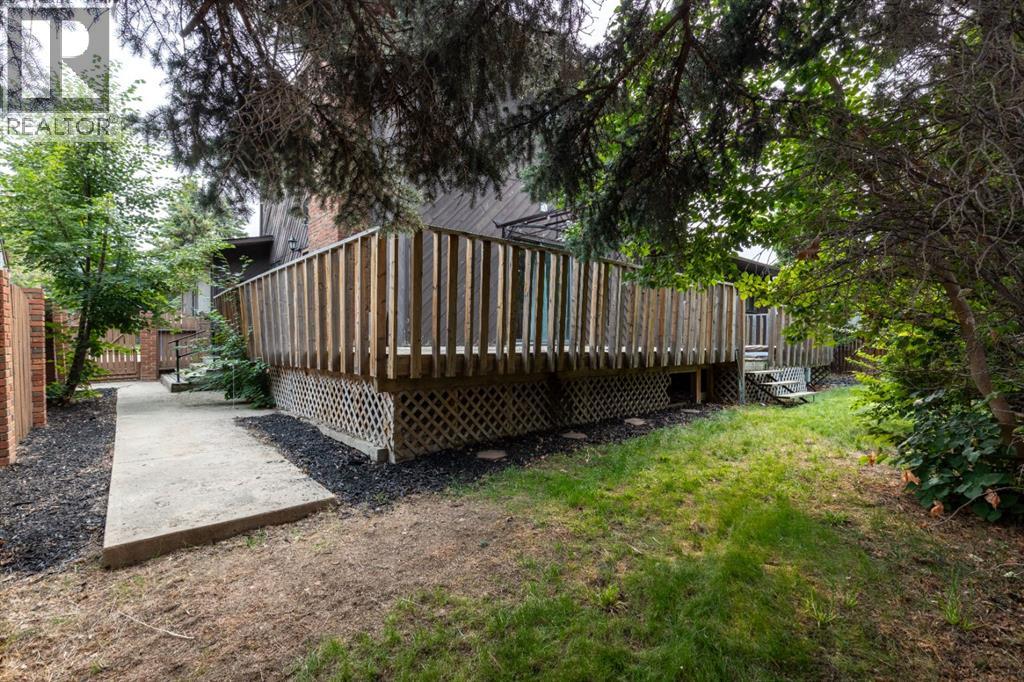 4 Greenwood Court SW - Image 48