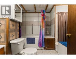 8201 Rock Creek Road, Galloway, BC V0B1T2 Photo 44