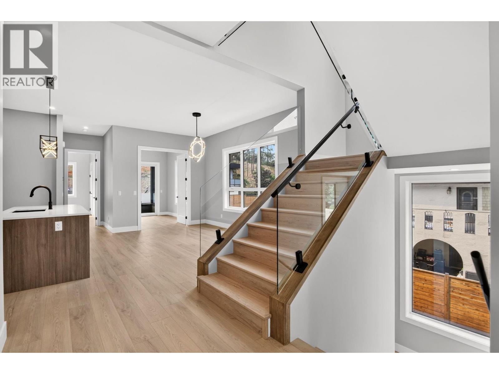 757 Barnaby Road Unit# 1, Kelowna