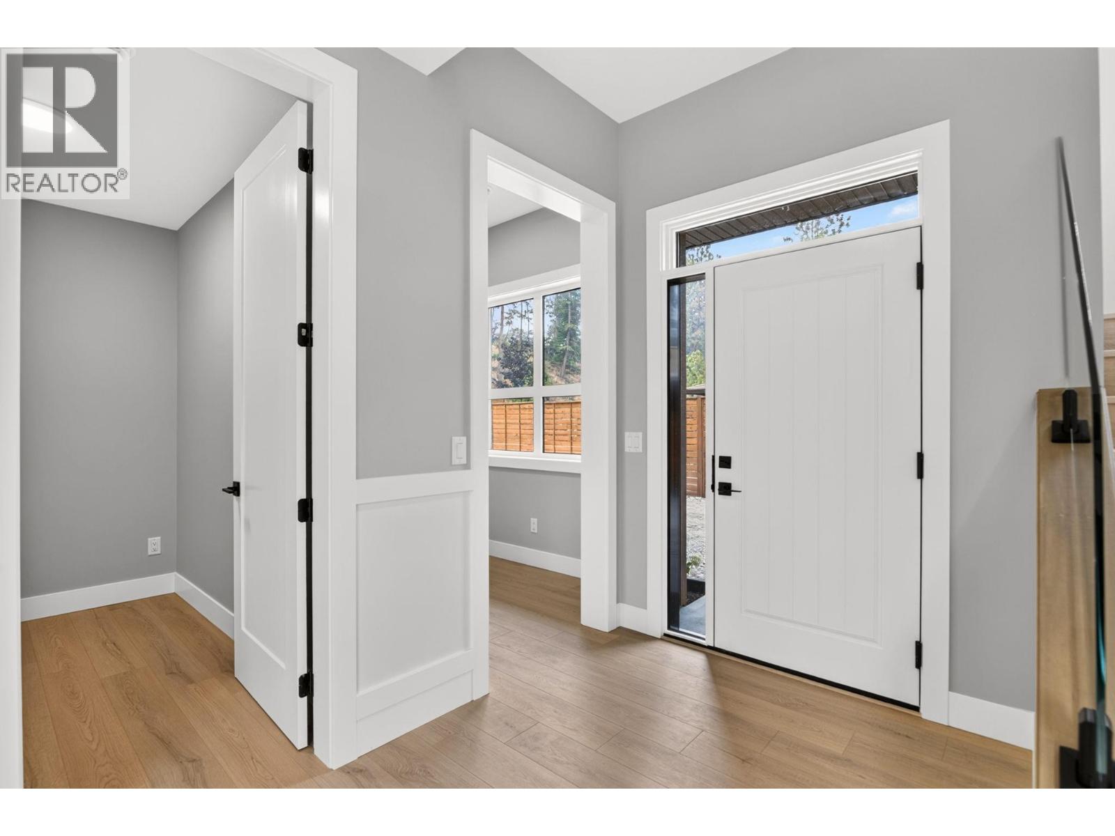 757 Barnaby Road Unit# 1, Kelowna
