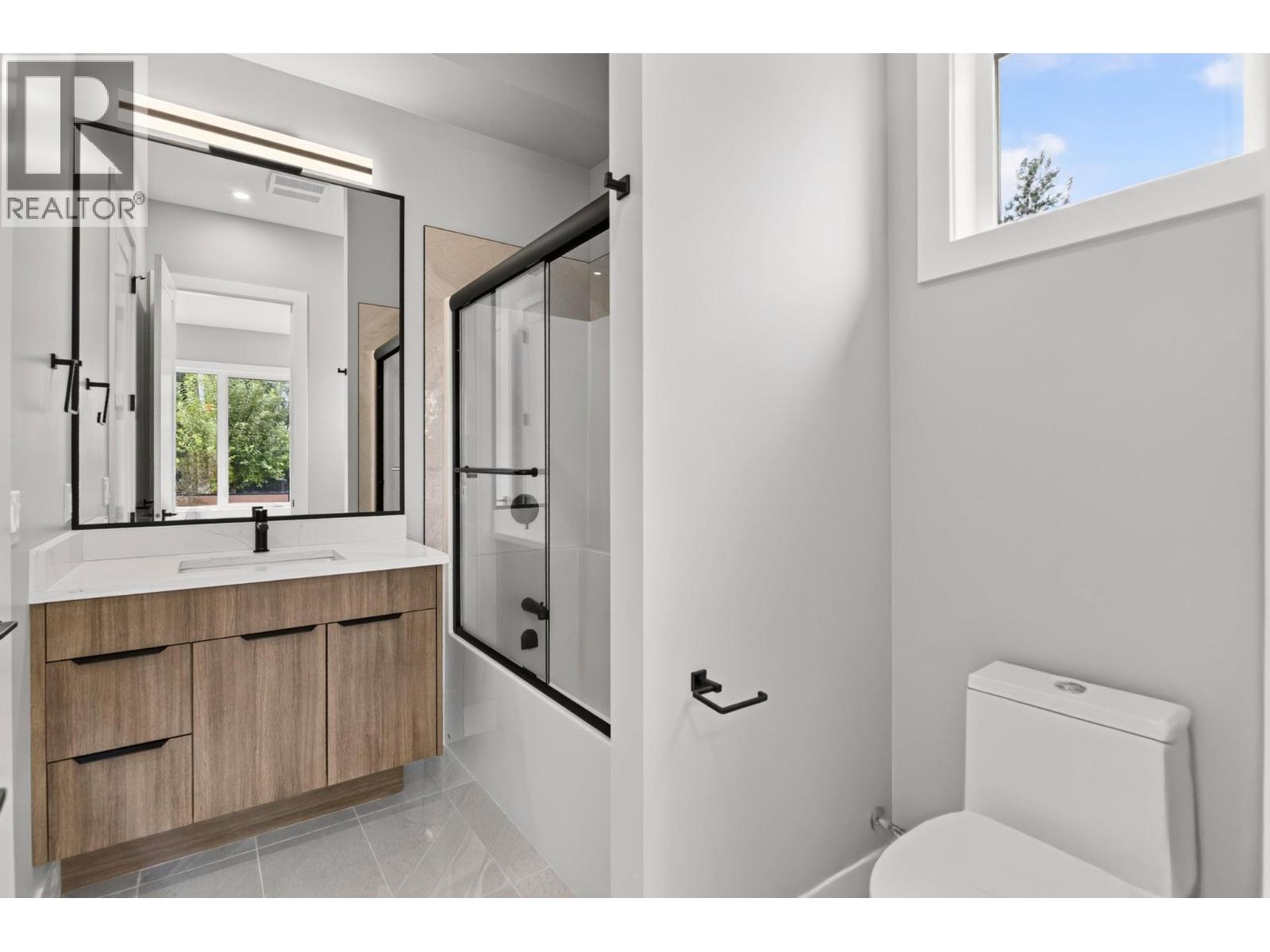 757 Barnaby Road Unit# 1, Kelowna