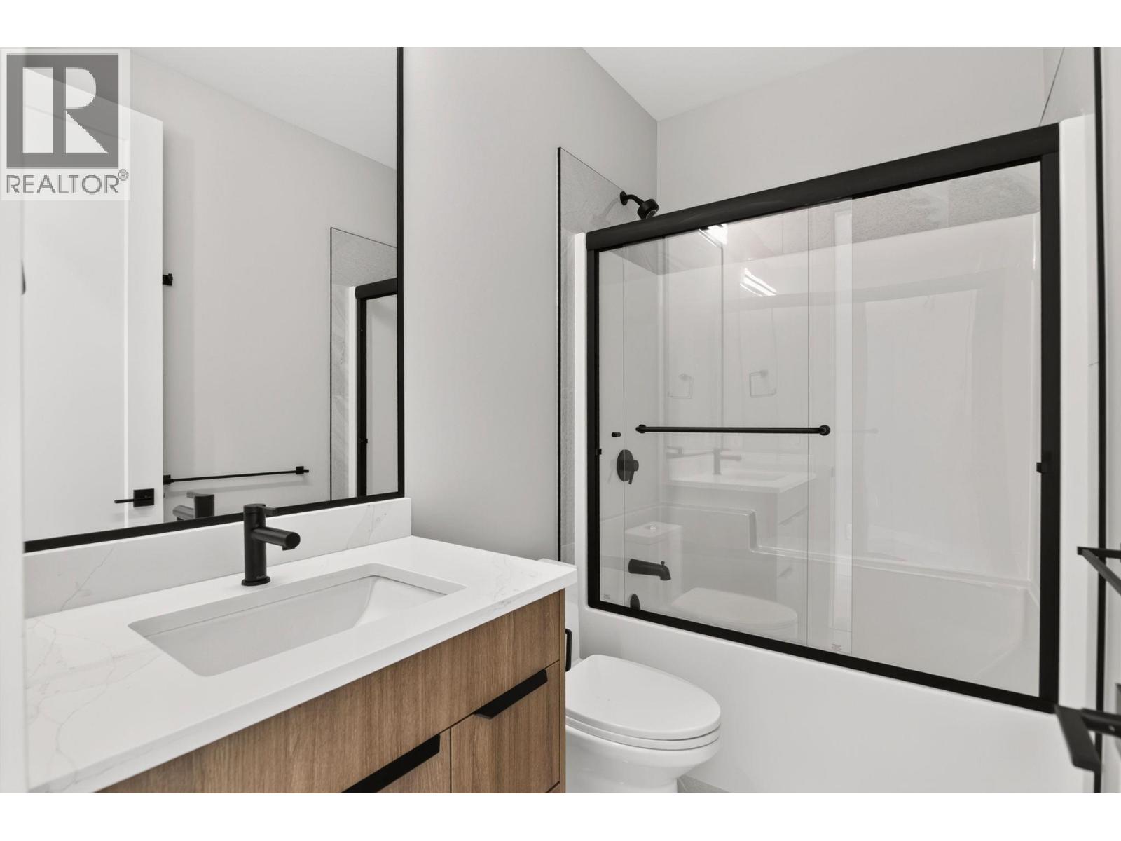 757 Barnaby Road Unit# 1, Kelowna