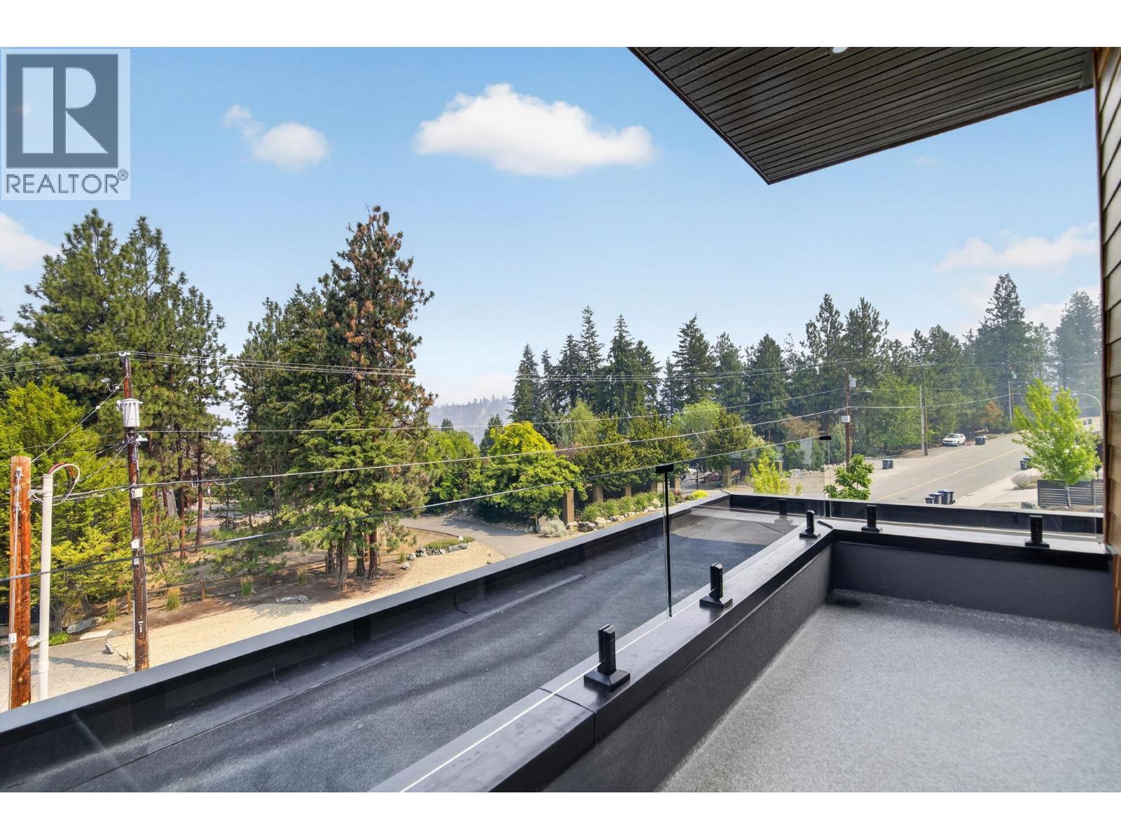 757 Barnaby Road Unit# 1, Kelowna