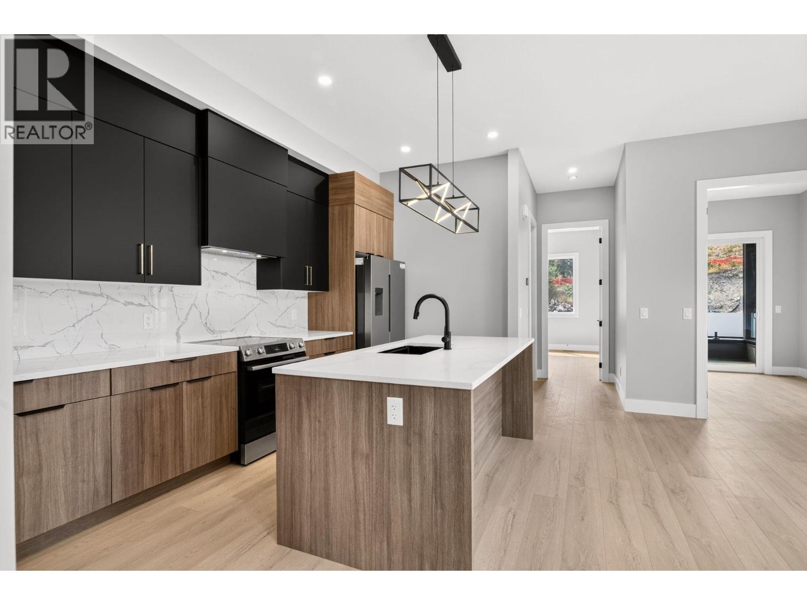757 Barnaby Road Unit# 1, Kelowna