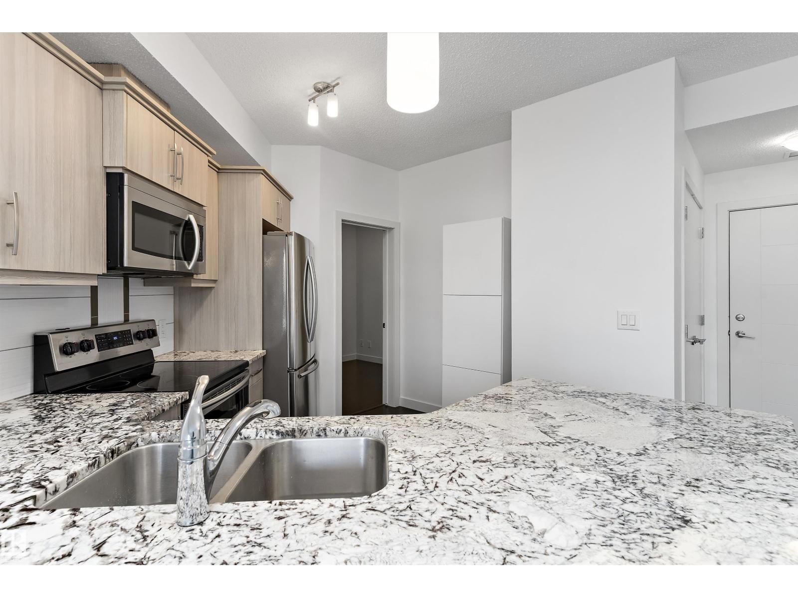 #109 10523 123 ST NW - Image 15