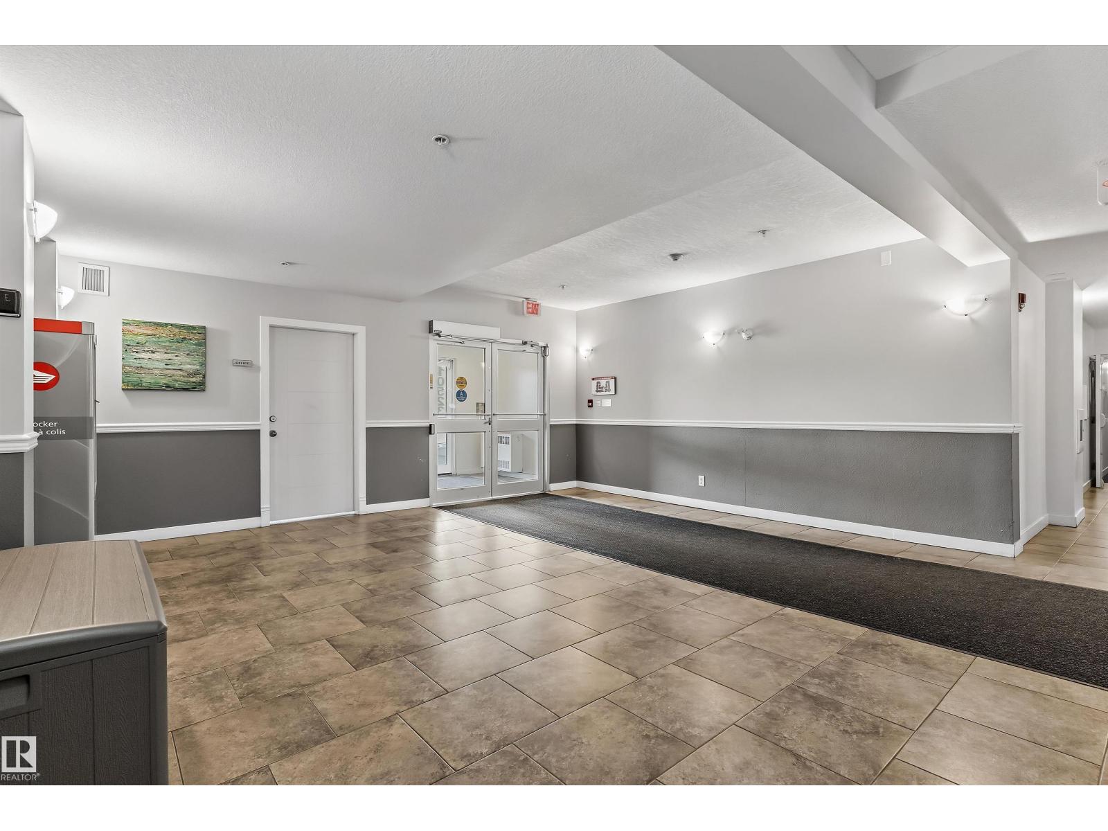 #109 10523 123 ST NW - 26