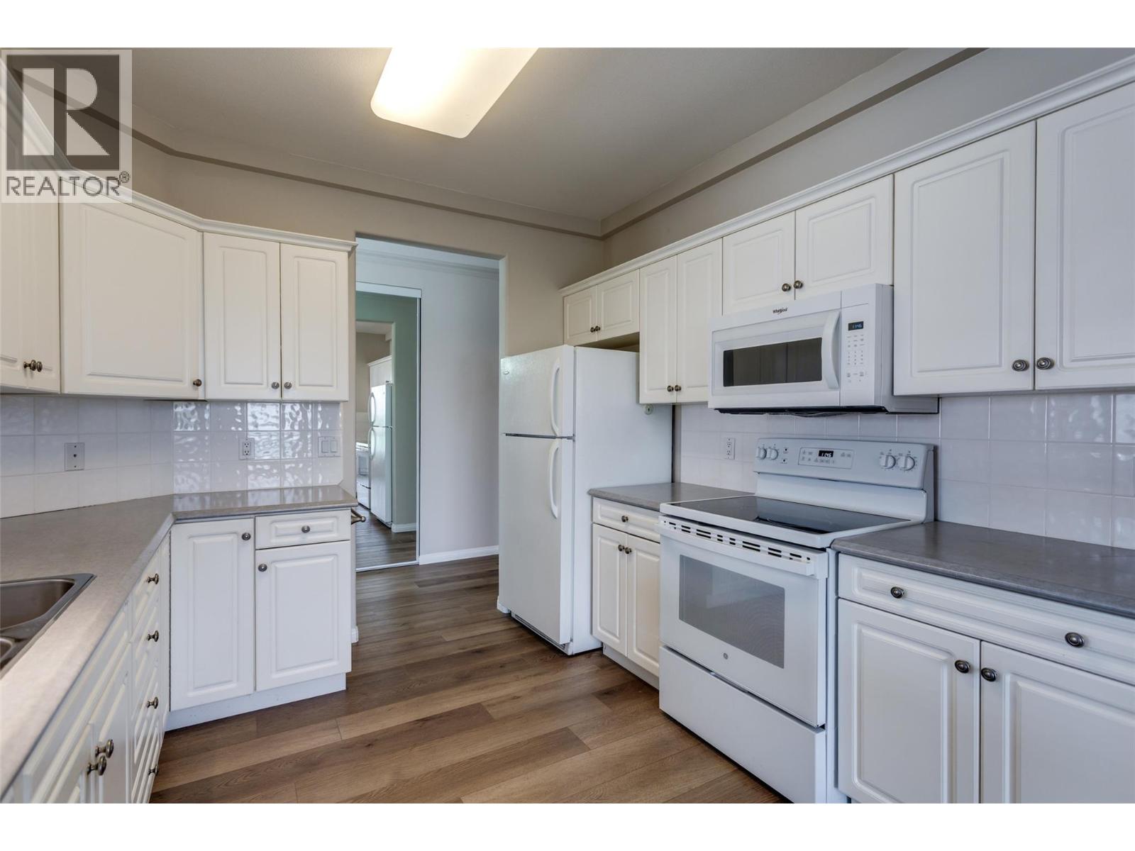 401 1962 Enterprise Way, Kelowna