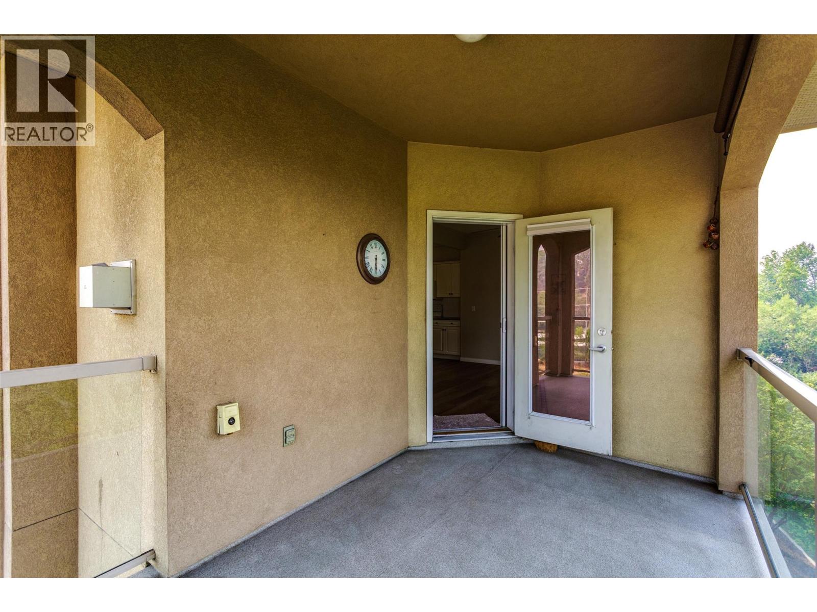 401 1962 Enterprise Way, Kelowna