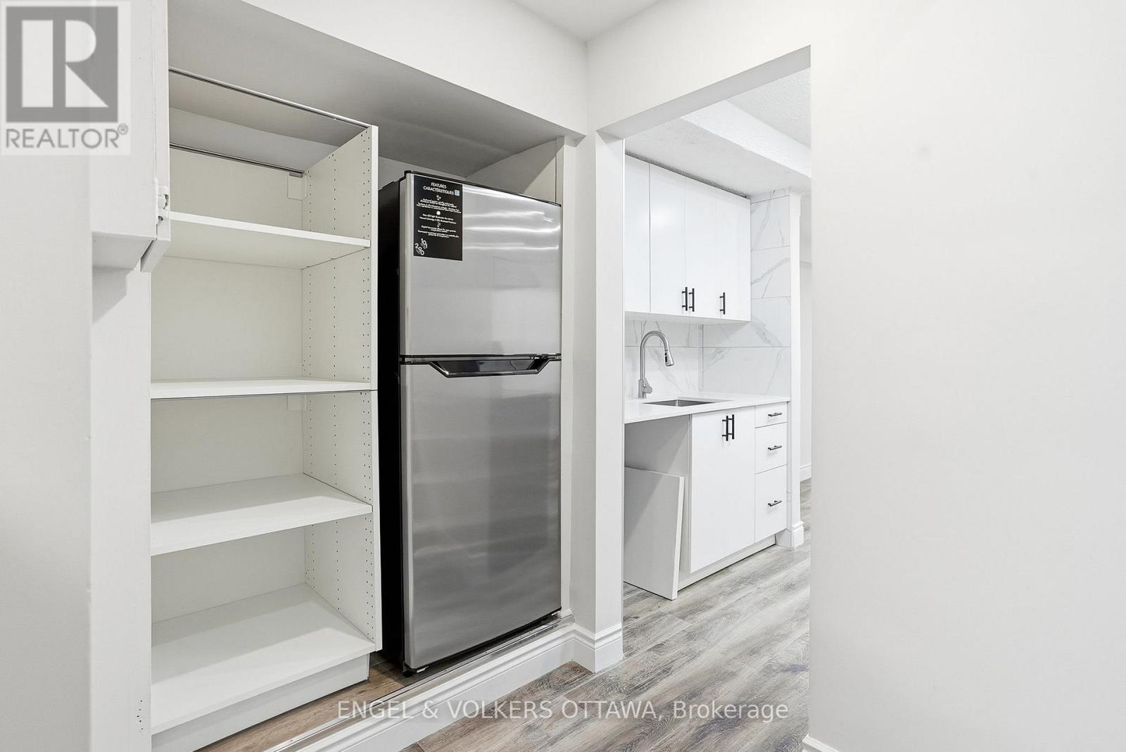 287 ST LAURENT BOULEVARD - 37