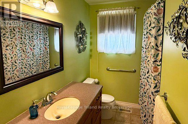 773 GLADSTONE DRIVE - Image 15
