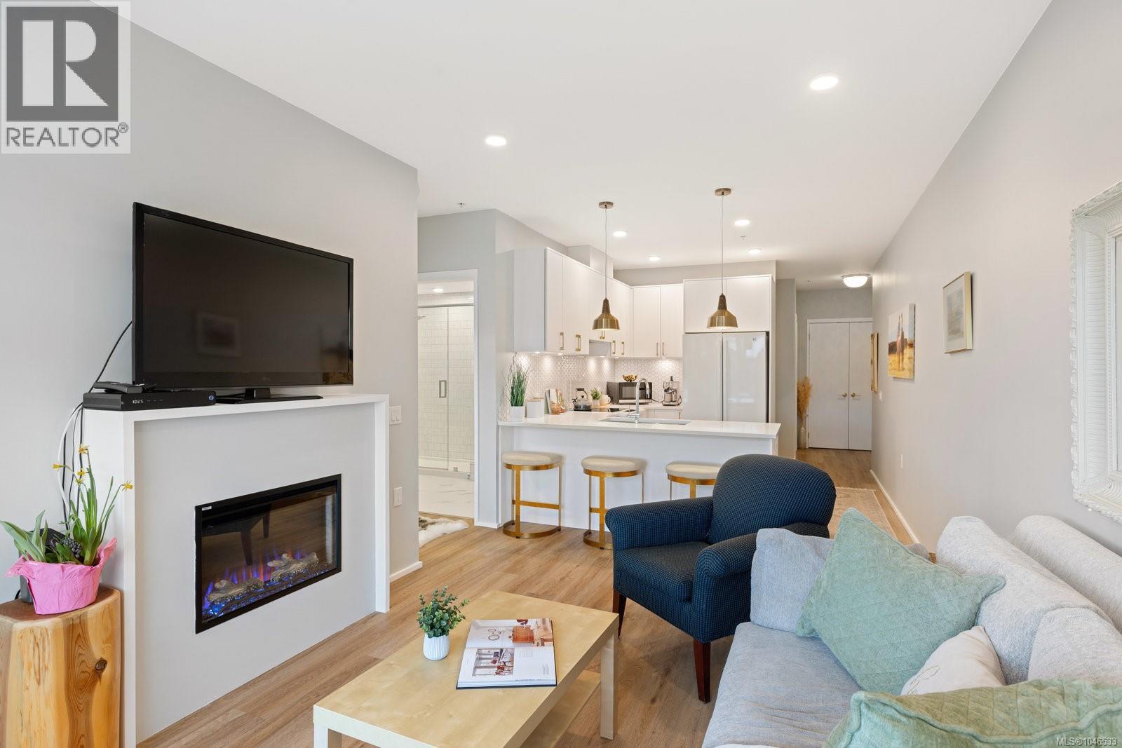 #303 2348 Beacon Ave - Image 5