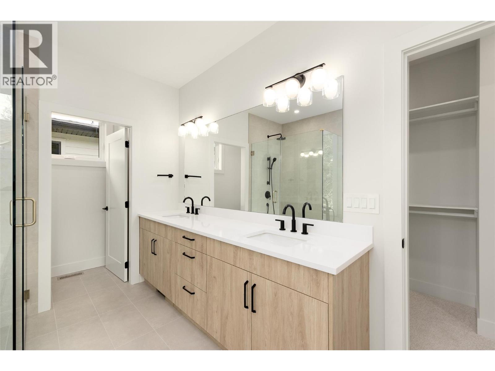 908 Bull Crescent, Kelowna