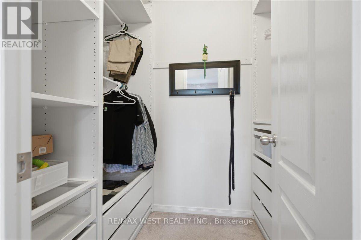 29 STOCKELL CRESCENT - 28