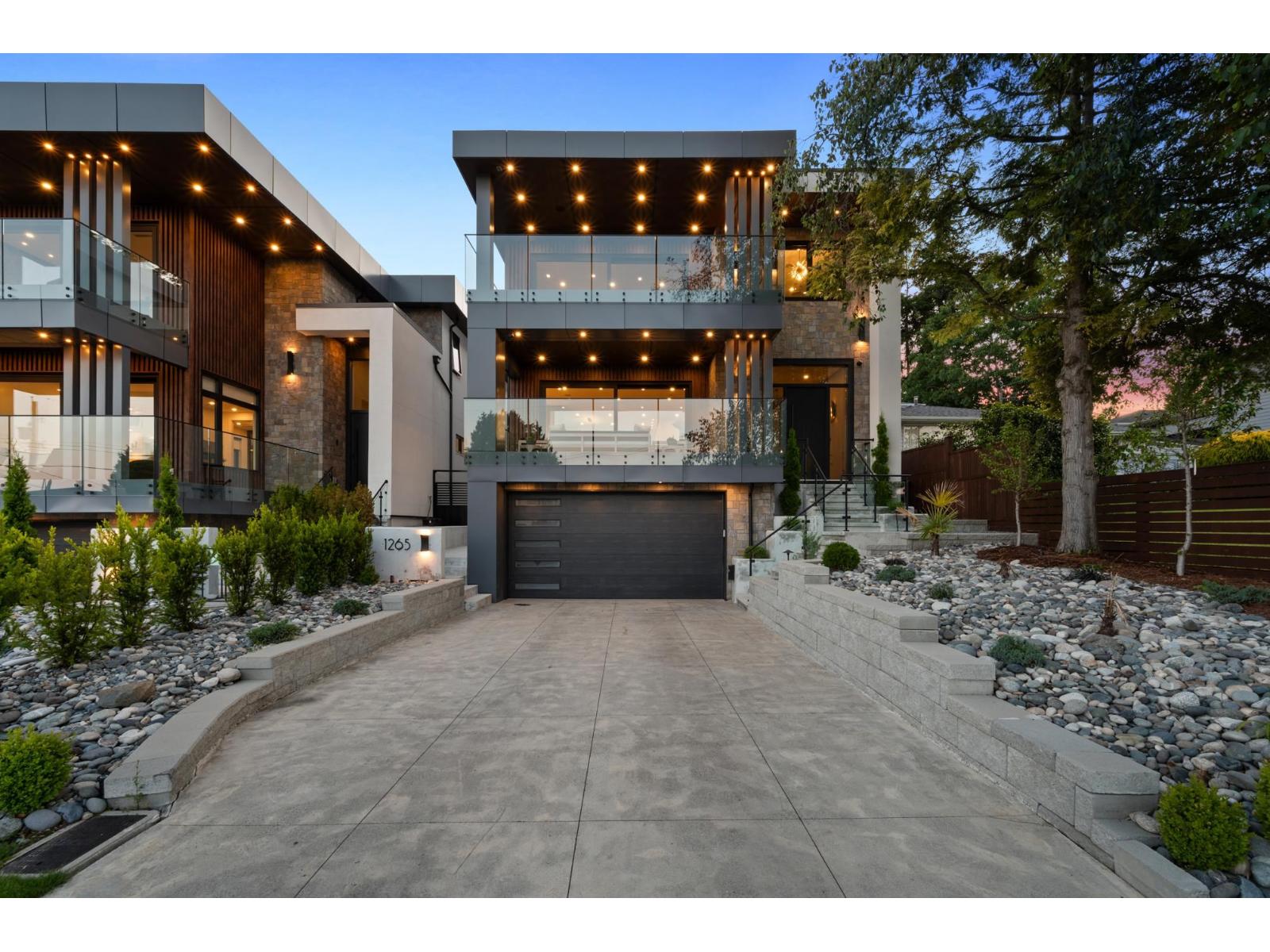 1265 KENT STREET, White Rock