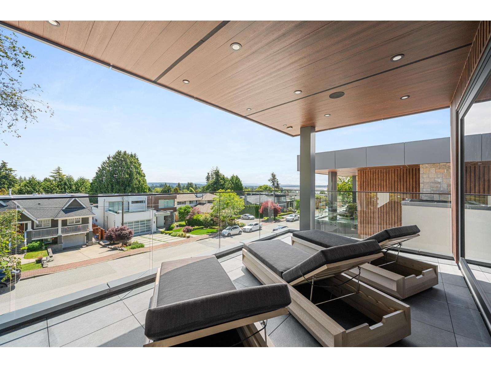 1265 KENT STREET, White Rock