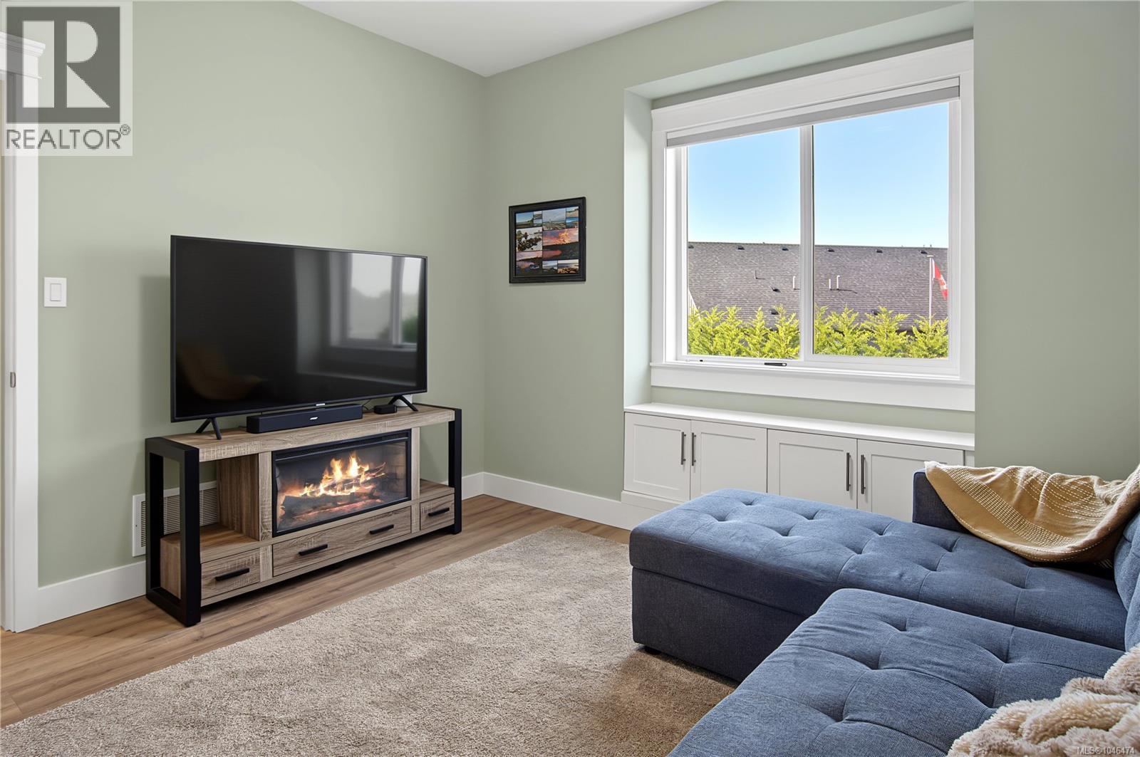 743 Briarwood Dr - 23