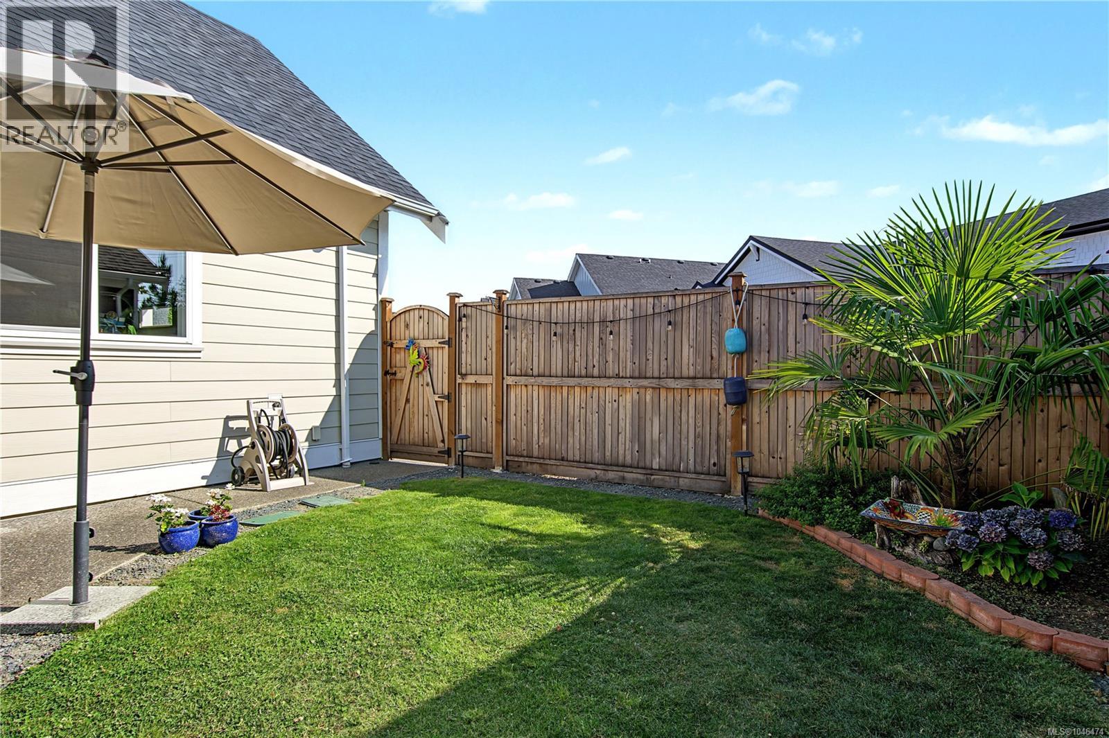 743 Briarwood Dr - 33
