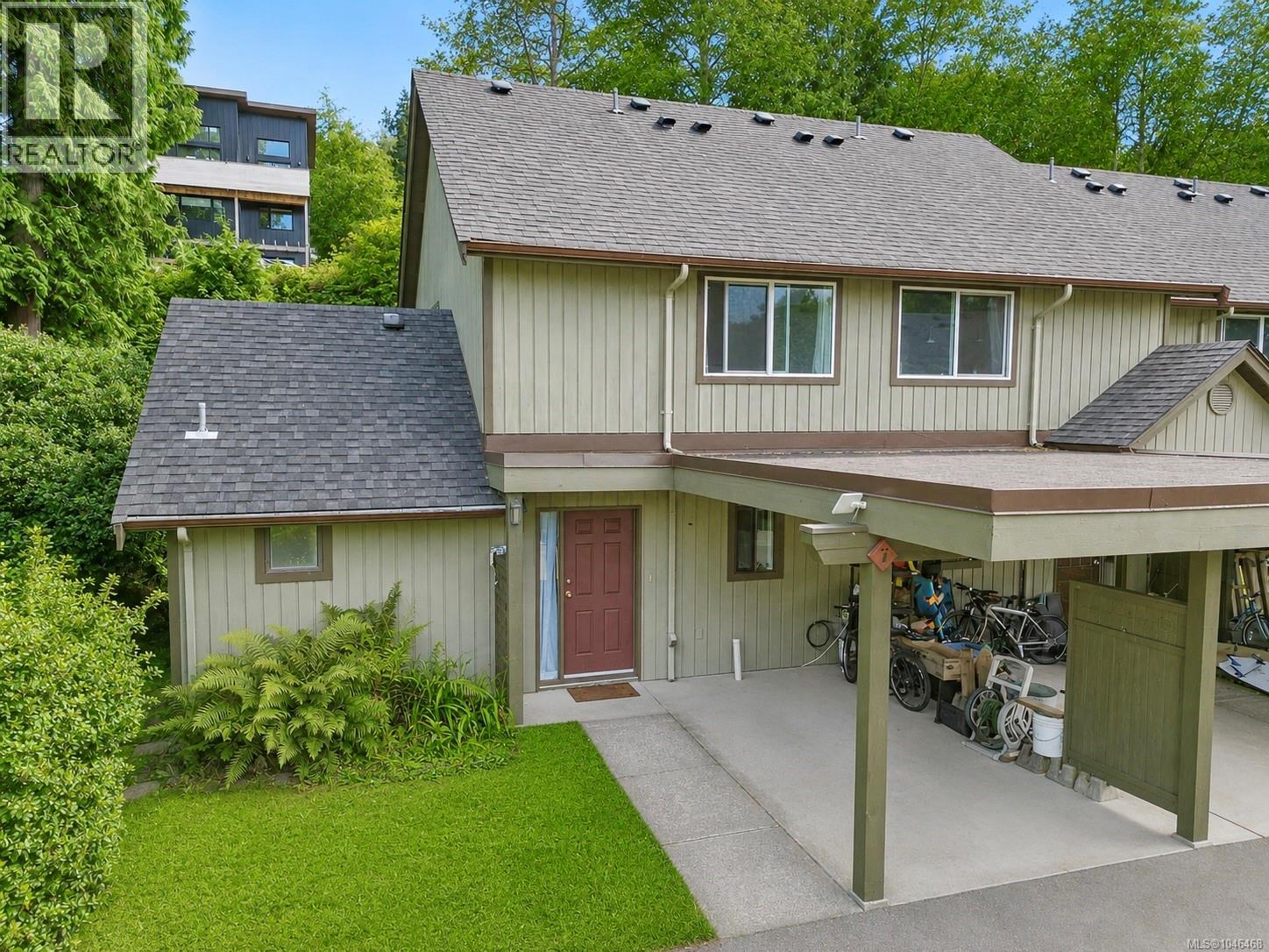 #7 595 Gibson St - 1