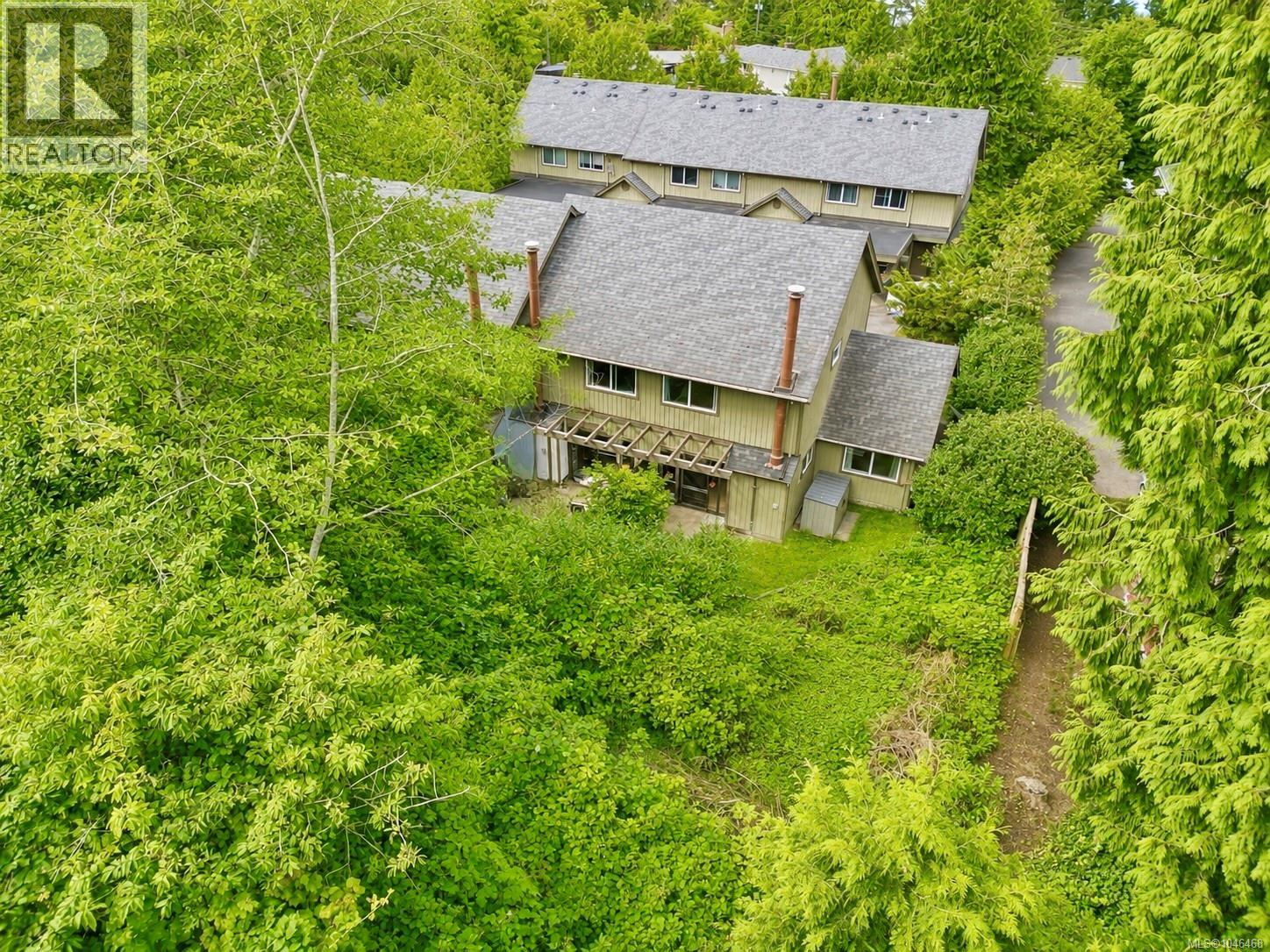 #7 595 Gibson St - 24