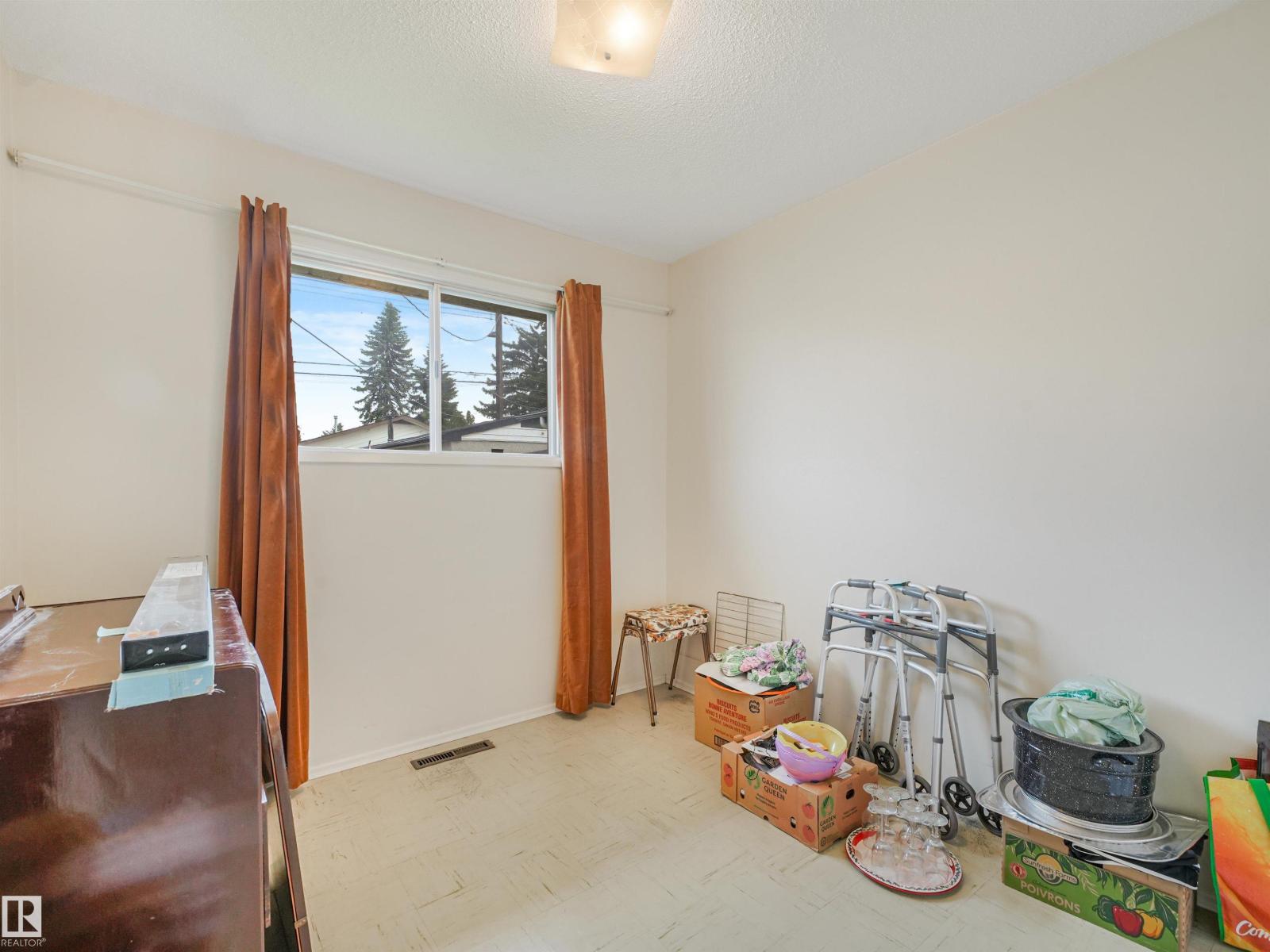 6206 132 AV NW - 17