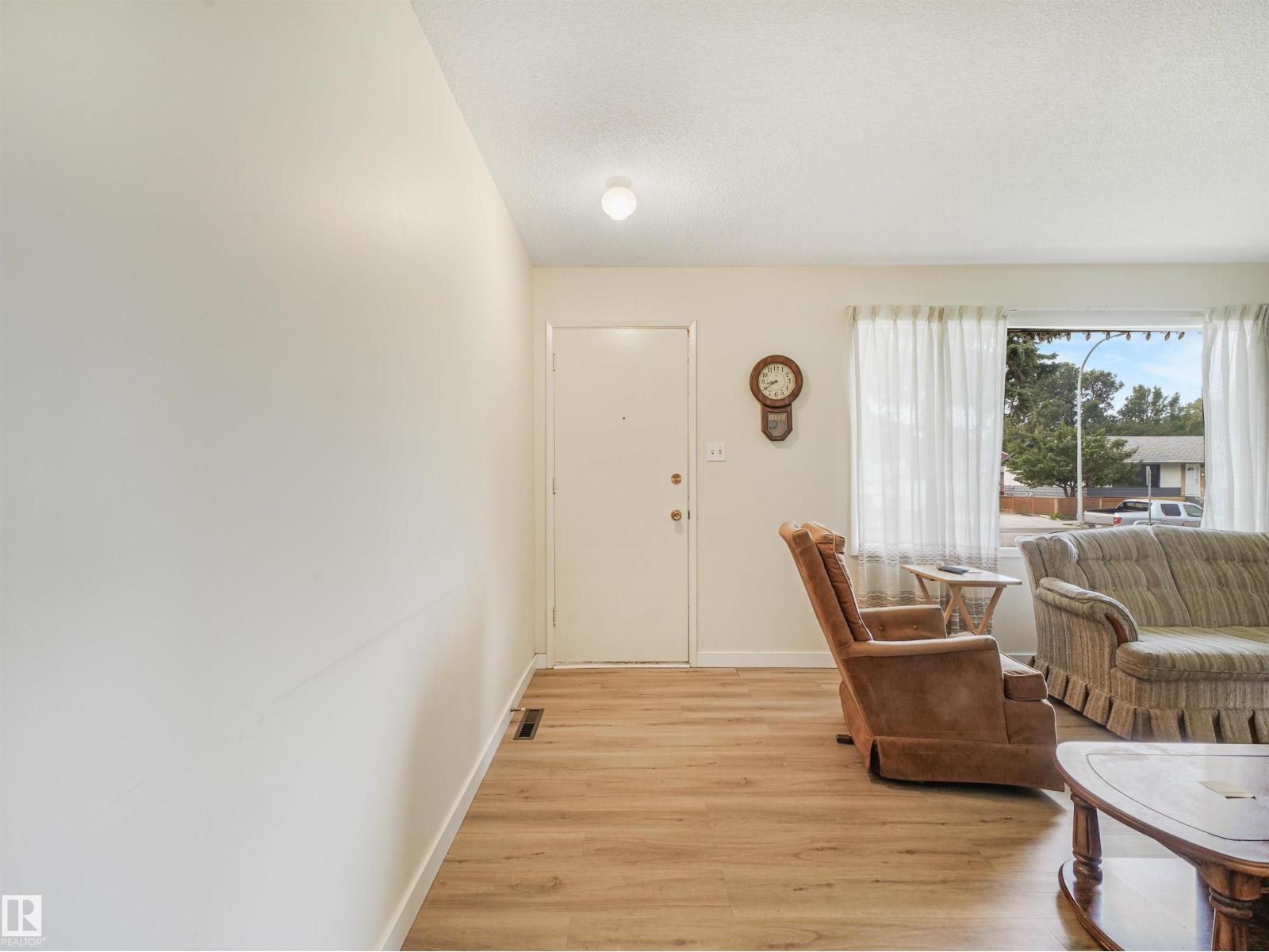 6206 132 AV NW - 4