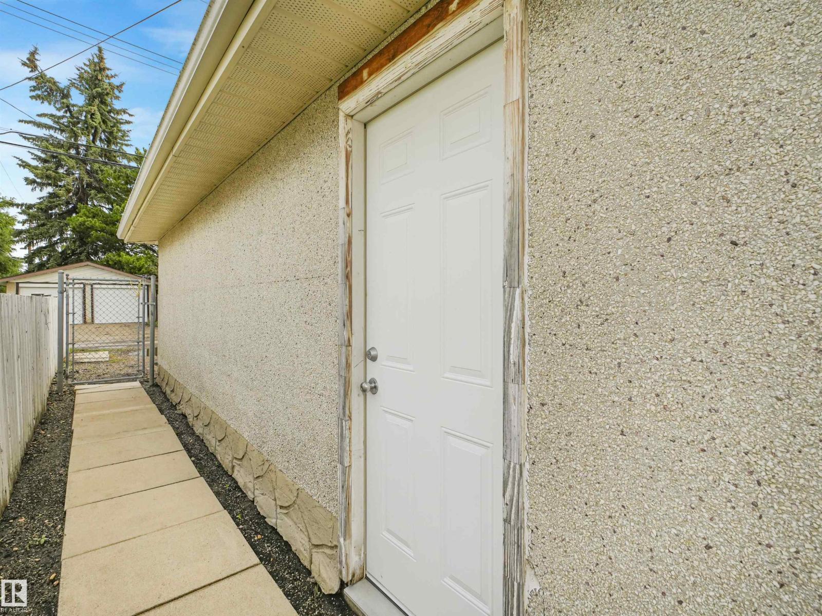 6206 132 AV NW - Image 43
