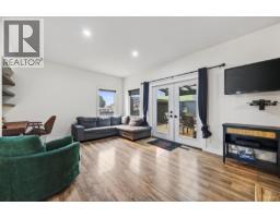 Living room - 455 Laurier Drive, Kamloops, BC V1S1C2 Photo 14