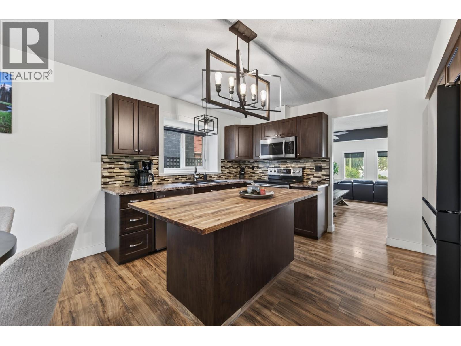 455 Laurier Drive - 10