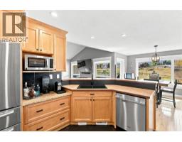 5pc Bathroom - 1167 Burgess Way, Kamloops, BC V1S1S9 Photo 14