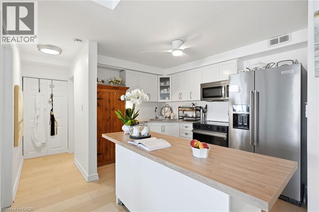#708 8 WOODMAN Drive S - 9