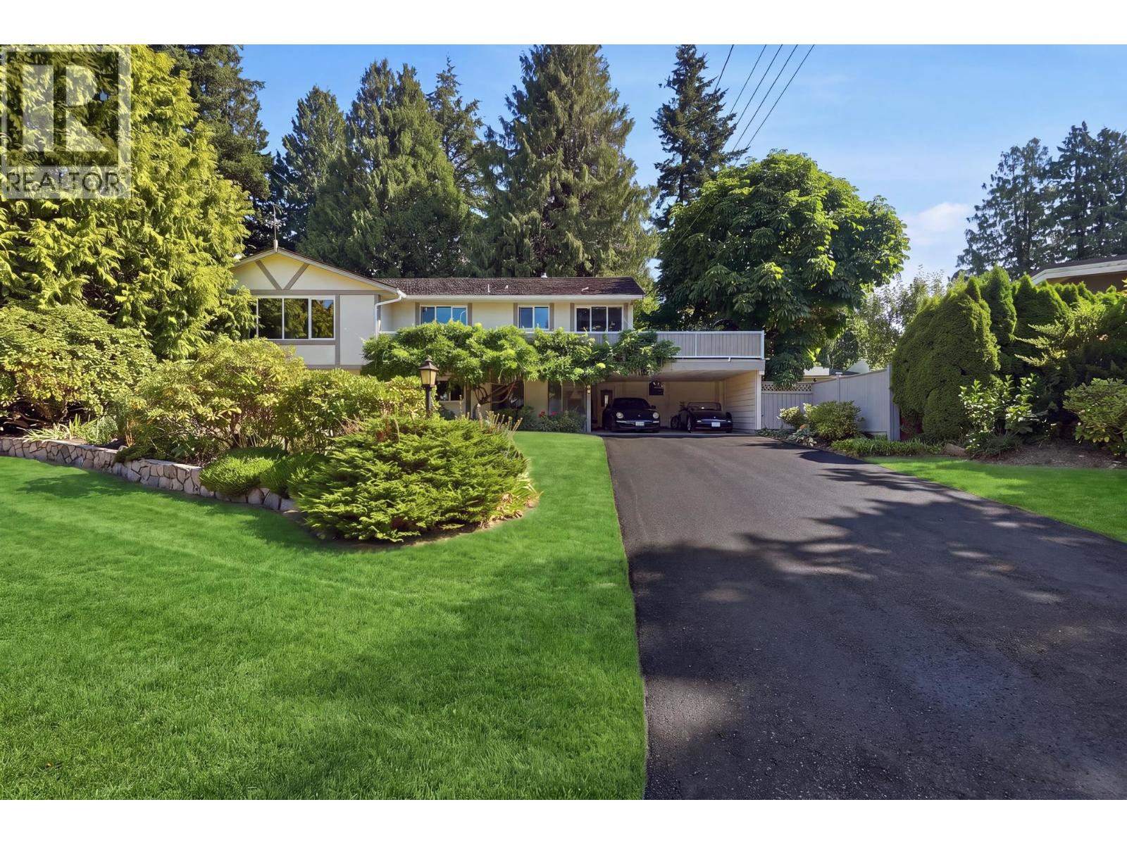 986 PACIFIC DRIVE