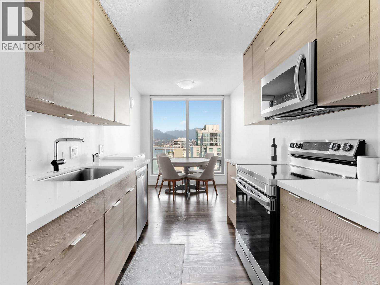 2902 1288 W GEORGIA STREET, Vancouver