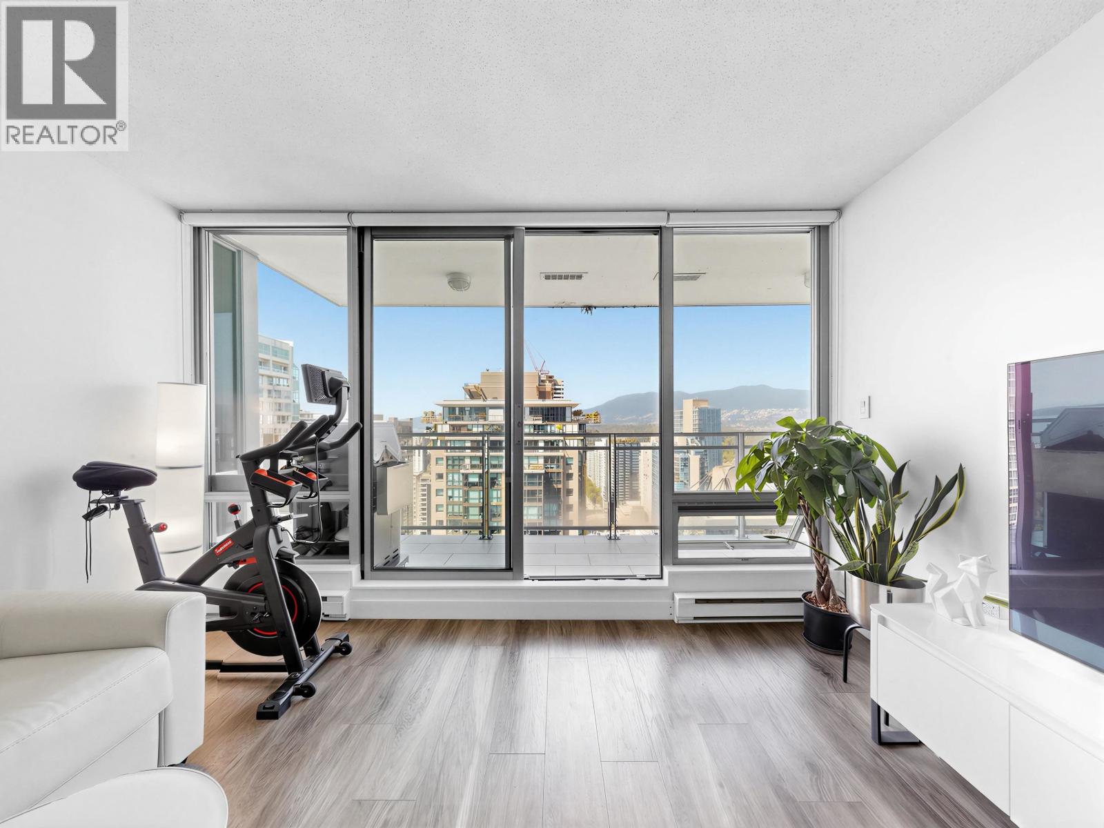 2902 1288 W GEORGIA STREET, Vancouver