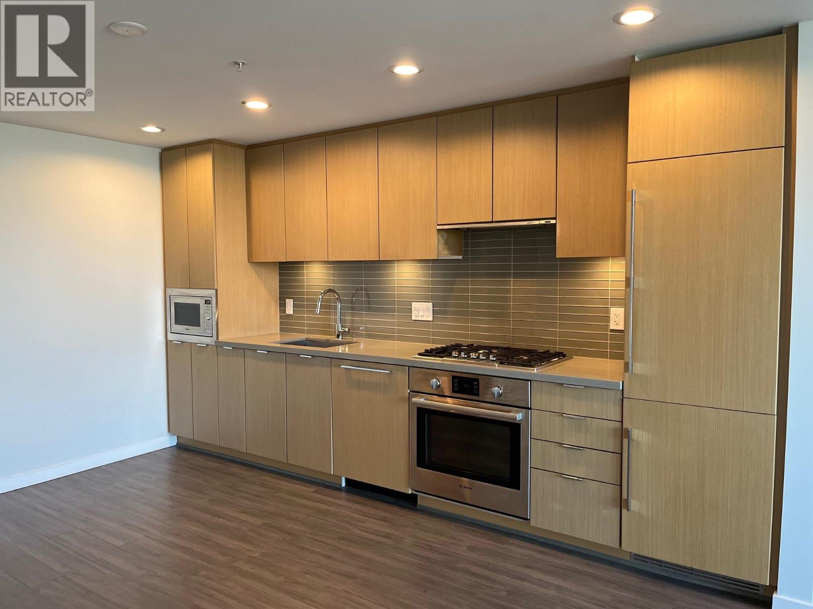 906 8333 SWEET AVENUE, Richmond