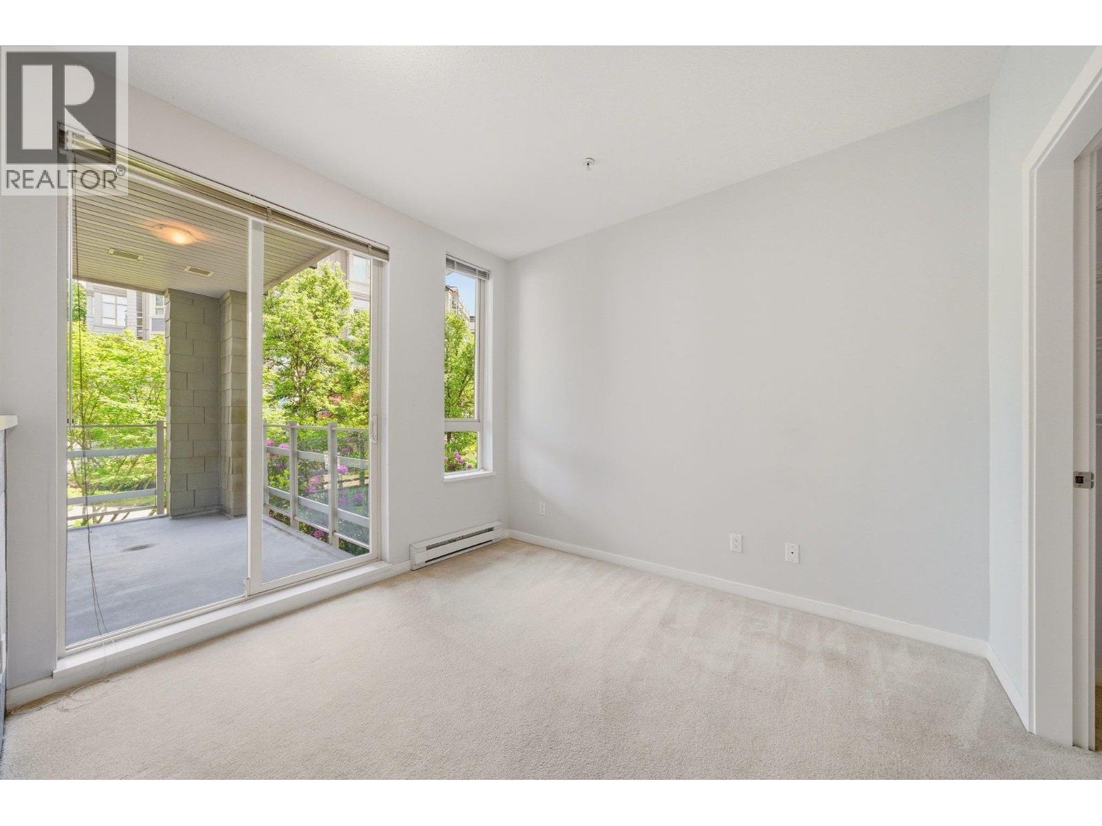 318 560 RAVEN WOODS DRIVE, North Vancouver