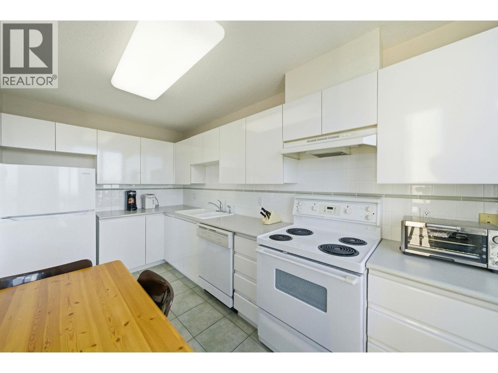 1003 6622 SOUTHOAKS CRESCENT, Burnaby
