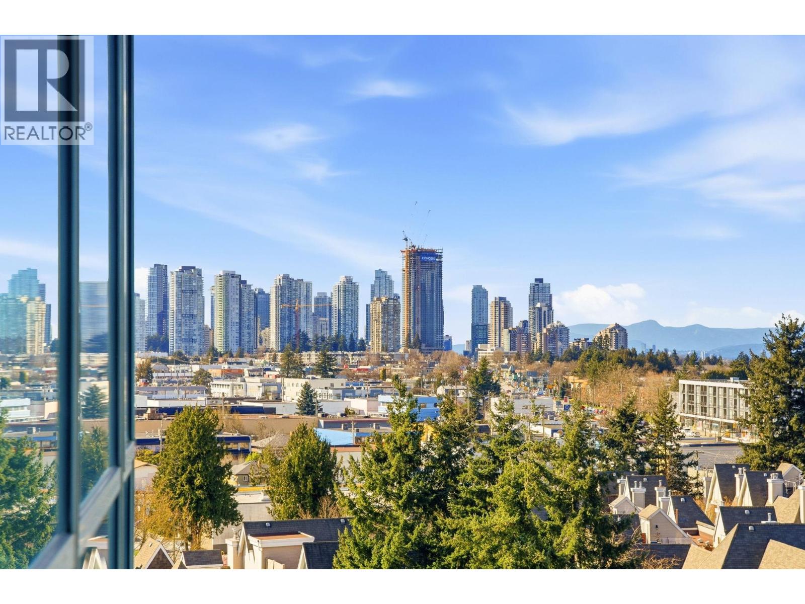 1003 6622 SOUTHOAKS CRESCENT, Burnaby